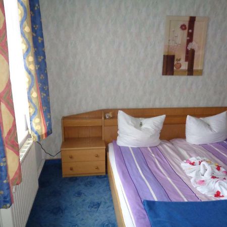 Отель Heegemuhler-Hof Эберсвальде-Финов Экстерьер фото